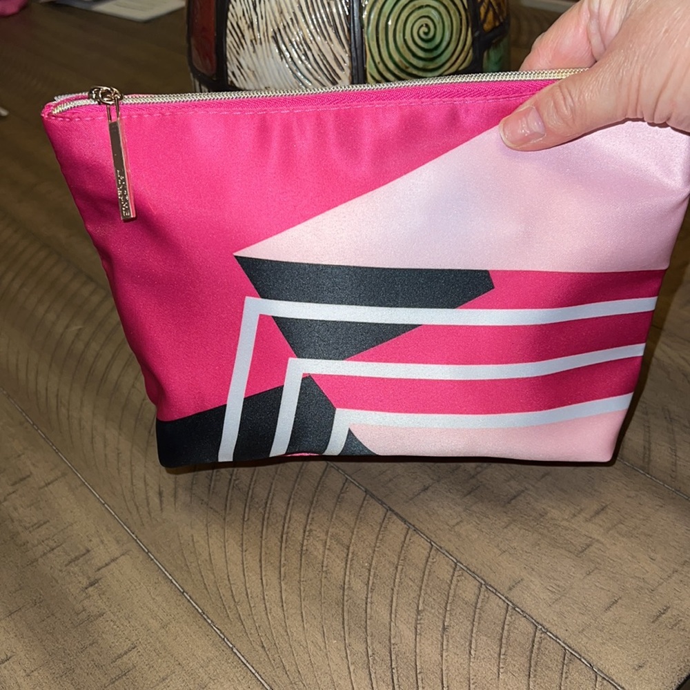 🆕 Lancôme cosmetic bag!